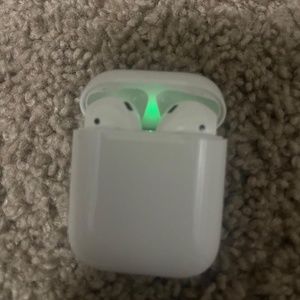 Apple AirPods 2nd generation